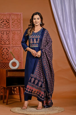 Graceful Indigo: Classic Cotton Kurta with Printed Dupatta