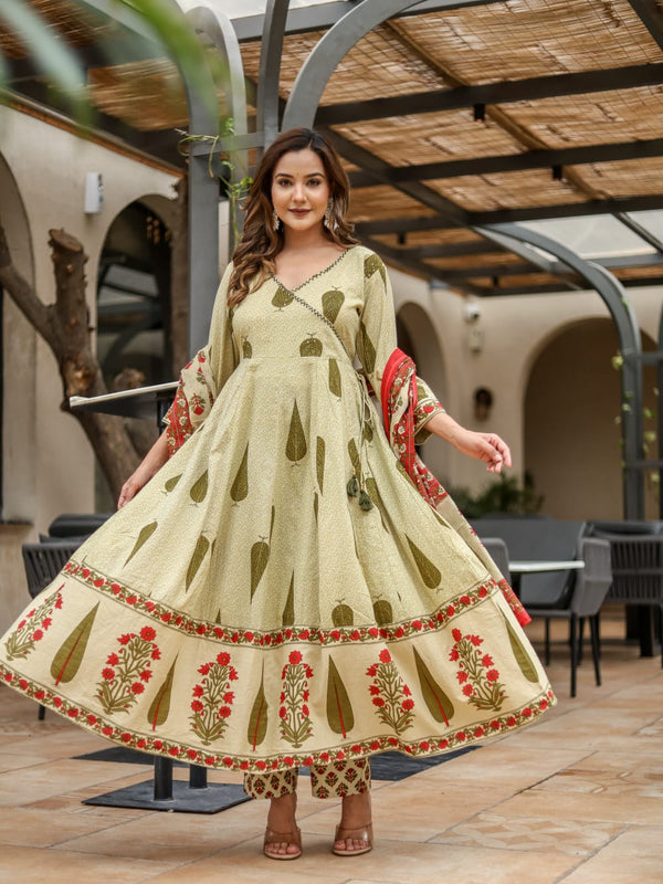 Earthy Grace: Pure Cotton Block Print Anarkali Ensemble in Rust Hue