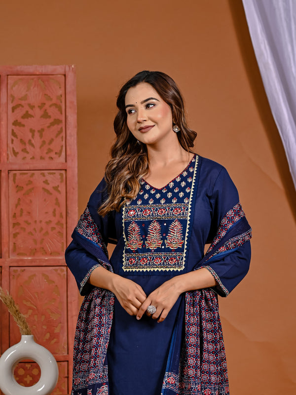 Graceful Indigo: Classic Cotton Kurta with Printed Dupatta