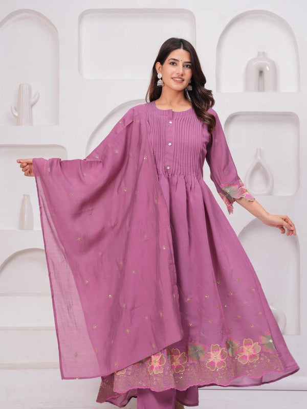 Vintage Mauve Elegance – Pure Mul Chanderi Threadwork Suit