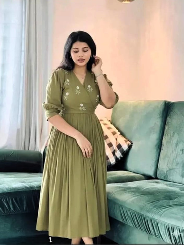 Green Grace Stylish Handwork Midi Dress